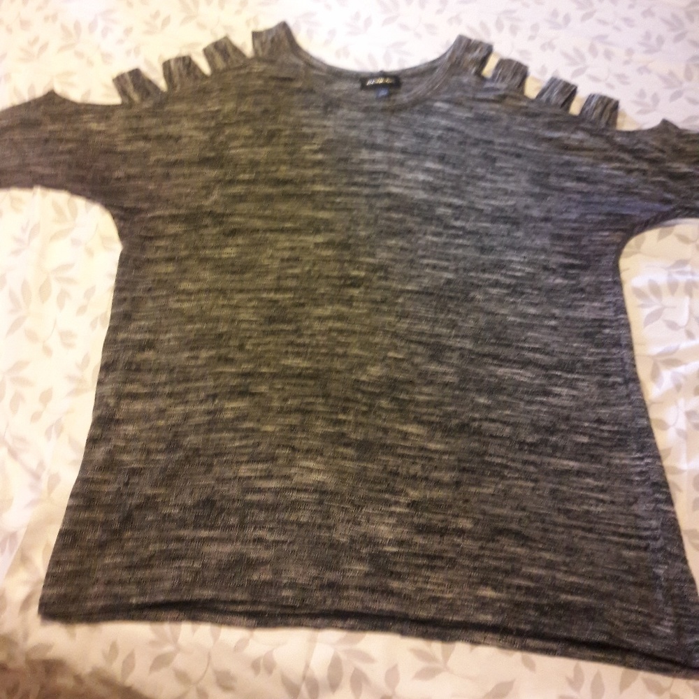 Heathered Gray top